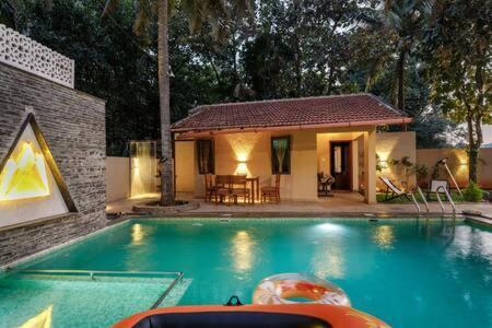 Golden Radiance Airyaman Spa & Pool Villa Breakfast & Spa Included Mysore Exterior photo