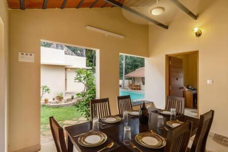 Golden Radiance Airyaman Spa & Pool Villa Breakfast & Spa Included Mysore Exterior photo