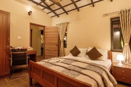 Golden Radiance Airyaman Spa & Pool Villa Breakfast & Spa Included Mysore Exterior photo